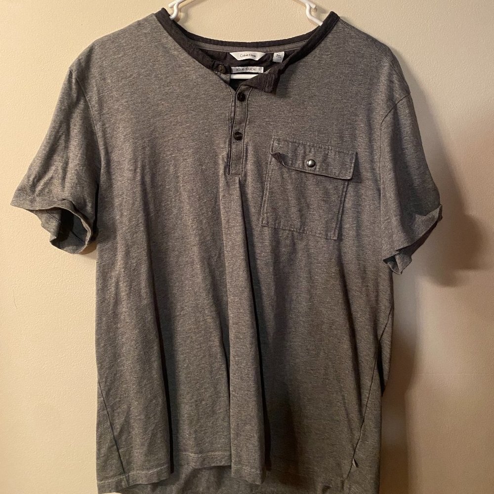 Calvin Klein Liquid Touch Large Shirt